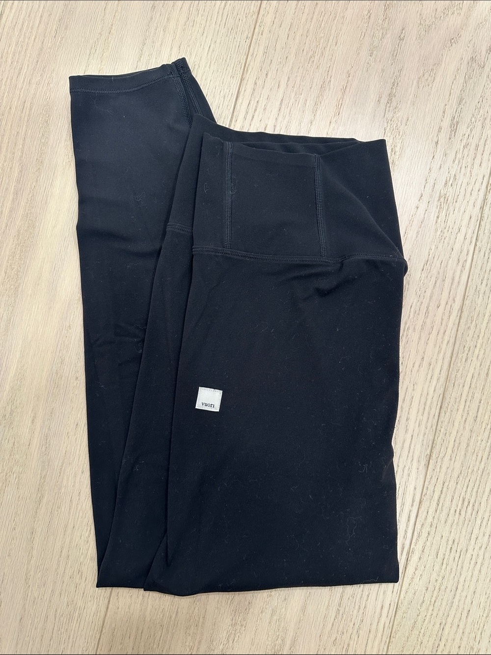 Vuori All The Feels Leggings in Black (short)